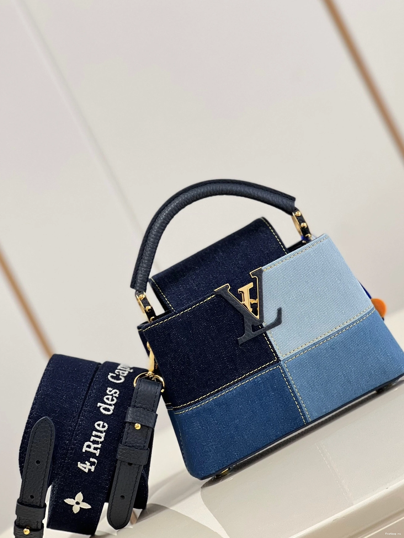 First bag ru LOUIS CAPUCINES VUITTON MINI 0713